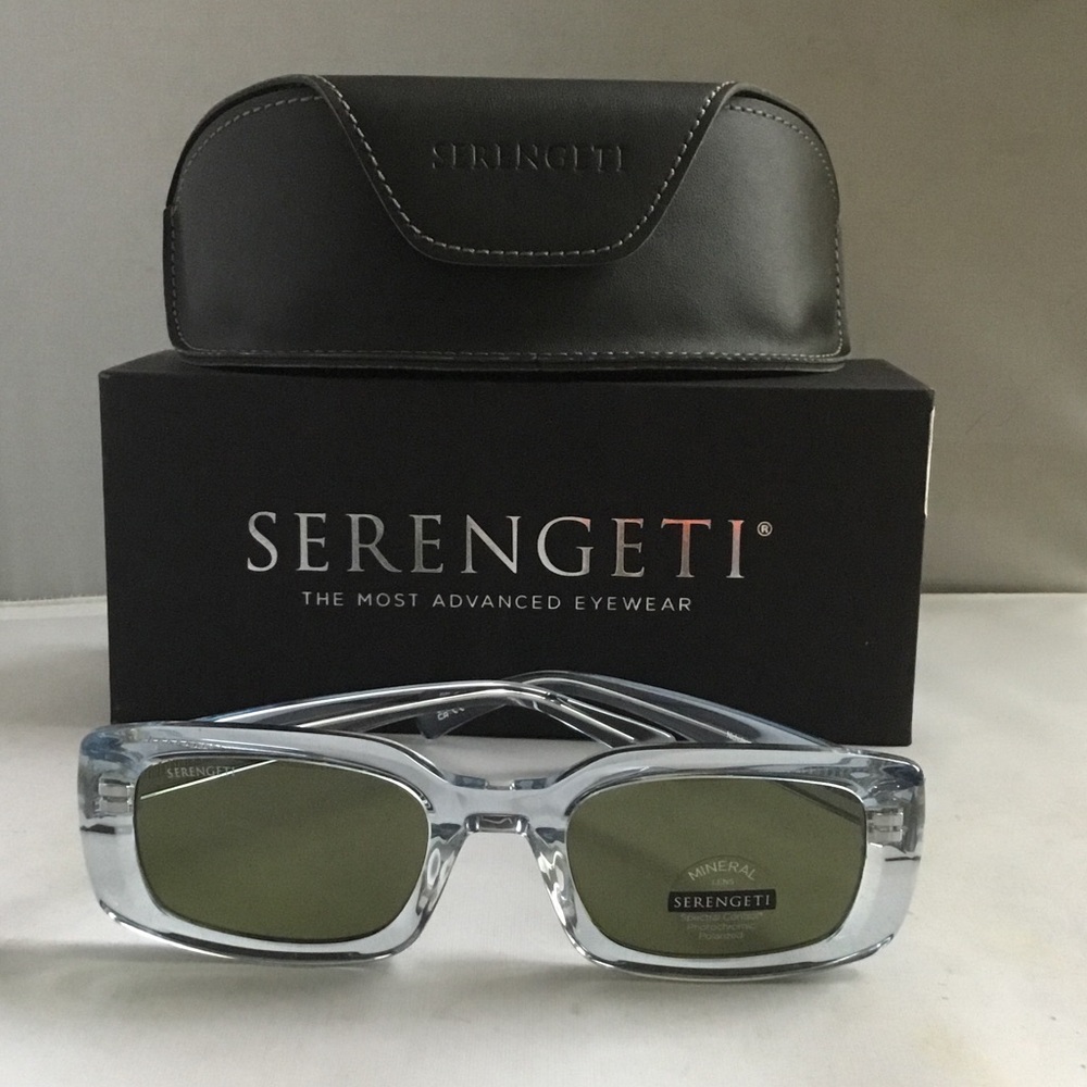Serengeti Nicholson Polarized Photochromic.